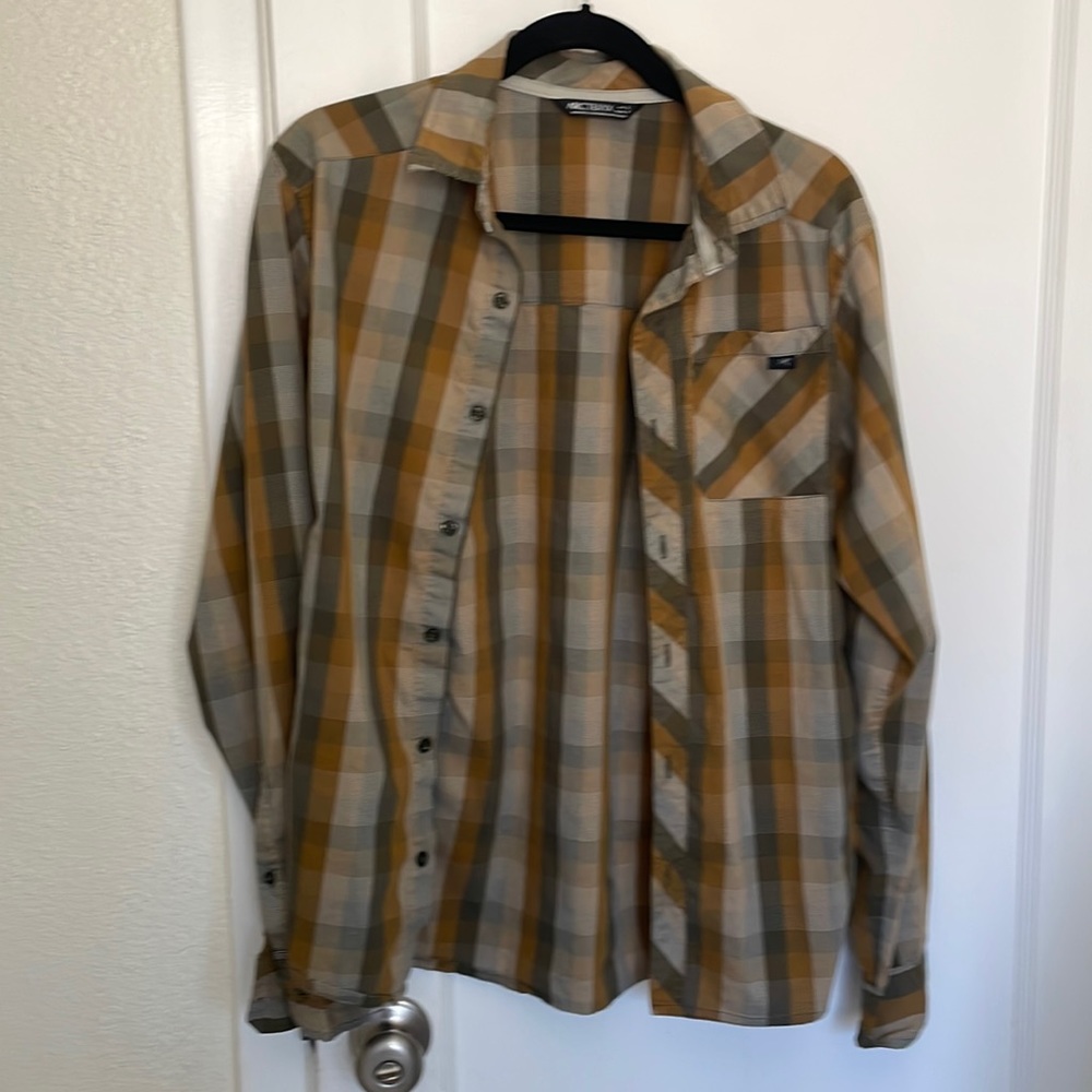 Arc’teryx mens small (fits like a medium) long sleeve button up shirt